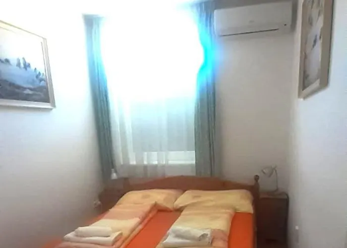 Pedestrian Street Apartment *