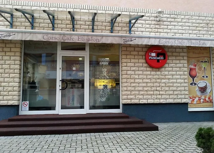 Apartment Pedestrian Street *